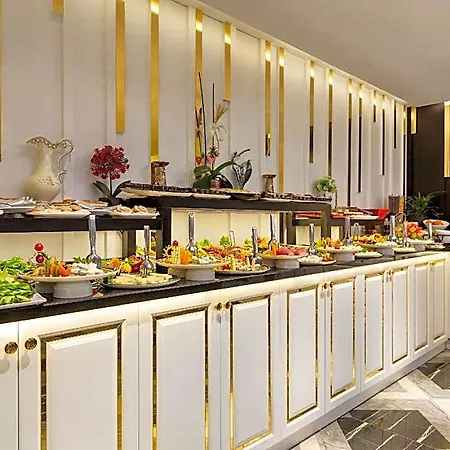 Ξενοδοχείο Trademark By Wyndham Operla Airport Arnavutkoey 4*